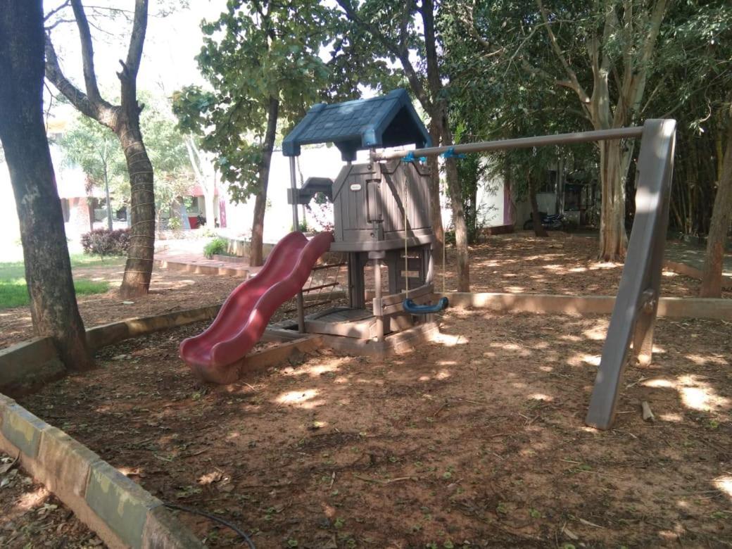 Kstdc Hotel Mayura Pavithra Yediyur Kunigal Kültér fotó