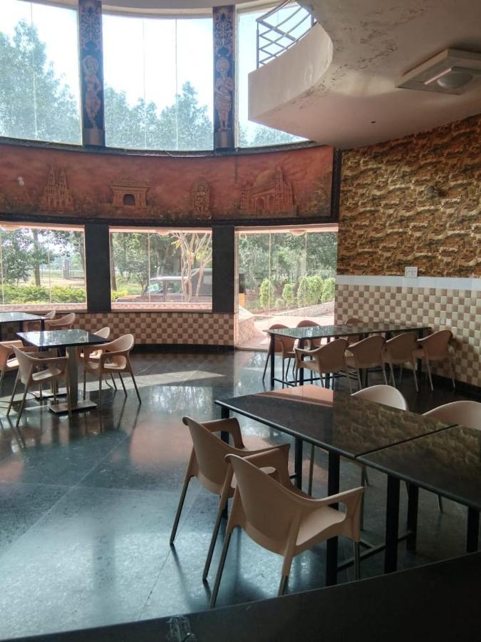 Kstdc Hotel Mayura Pavithra Yediyur Kunigal Kültér fotó